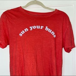 Billsbong “sun your buns” tshirt